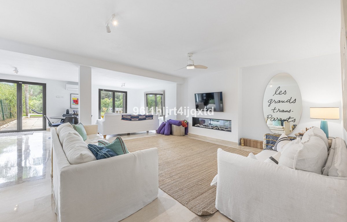 4 Bed Detached Villa in Sotogrande Alto