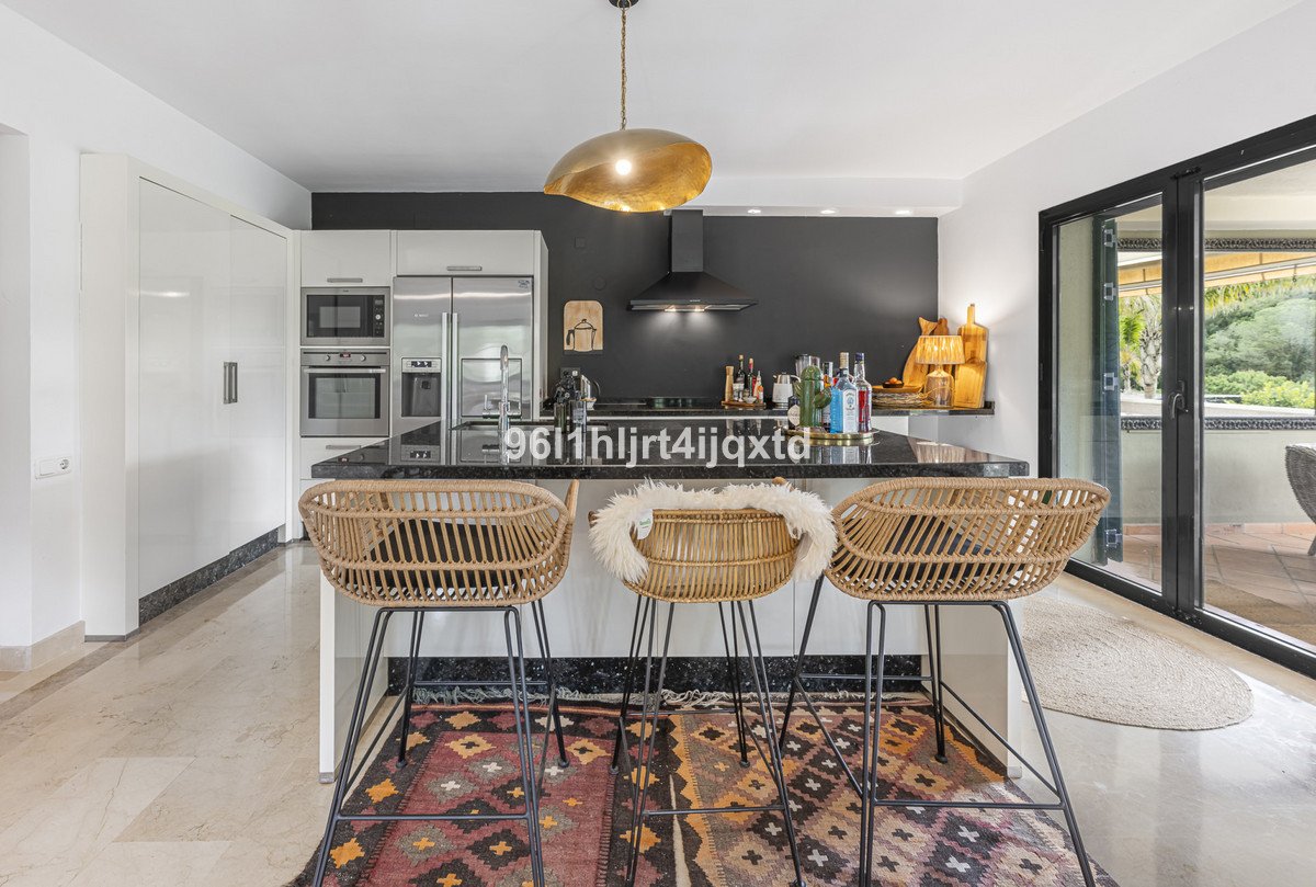 4 Bed Detached Villa in Sotogrande Alto