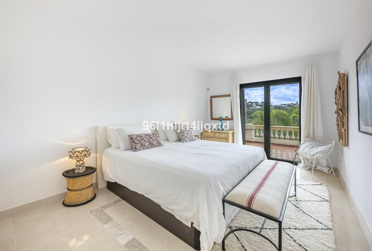 4 Bed Detached Villa in Sotogrande Alto
