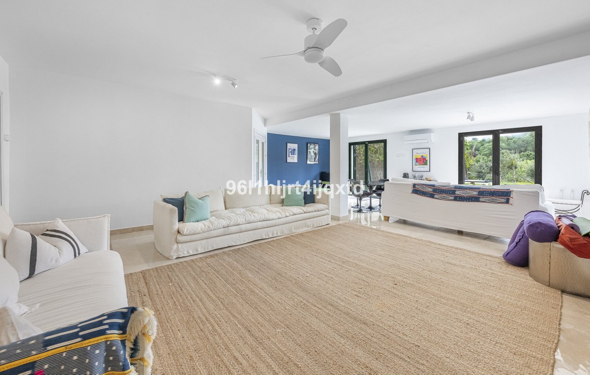 4 Bed Detached Villa in Sotogrande Alto