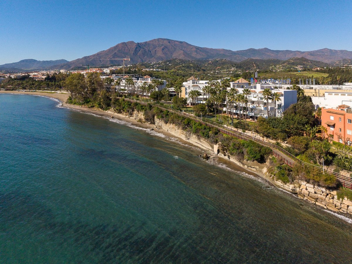 2 Bed Penthouse in Estepona