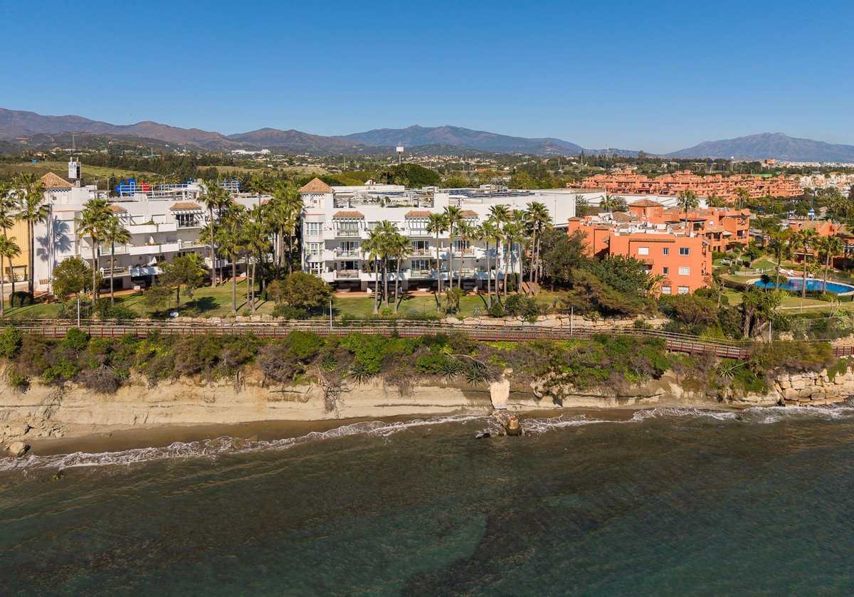 2 Bed Penthouse in Estepona