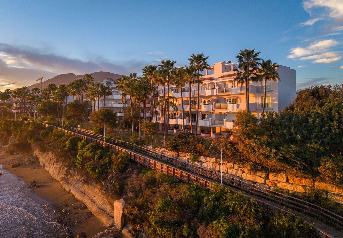 2 Bed Penthouse in Estepona