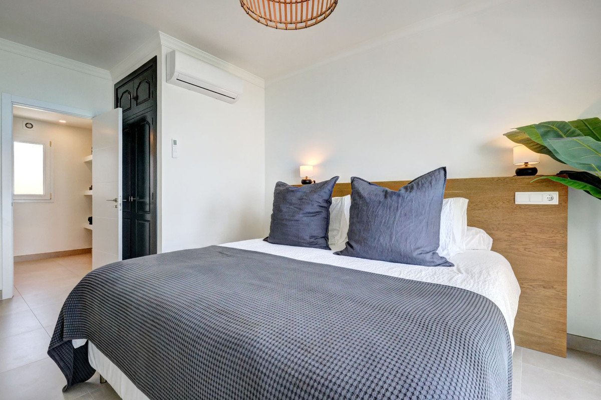 2 Bed Penthouse in Estepona
