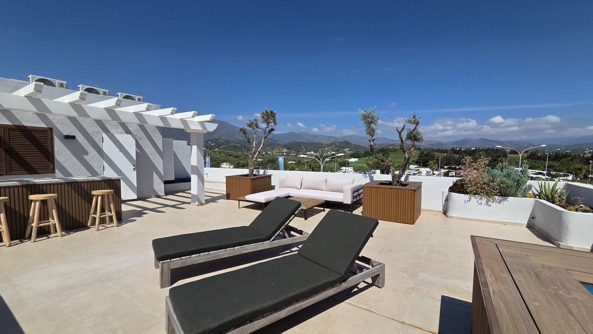 2 Bed Penthouse in Estepona
