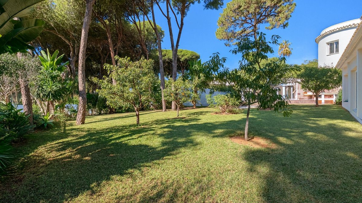 4 Bed Detached Villa in El Rosario