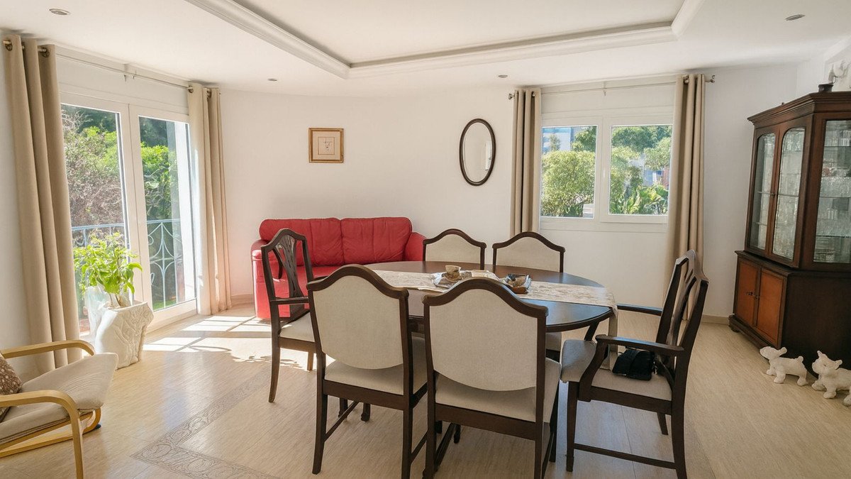 4 Bed Detached Villa in El Rosario