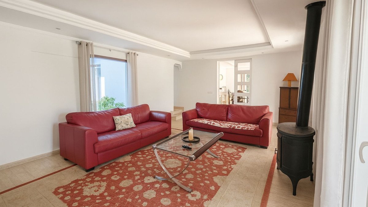 4 Bed Detached Villa in El Rosario