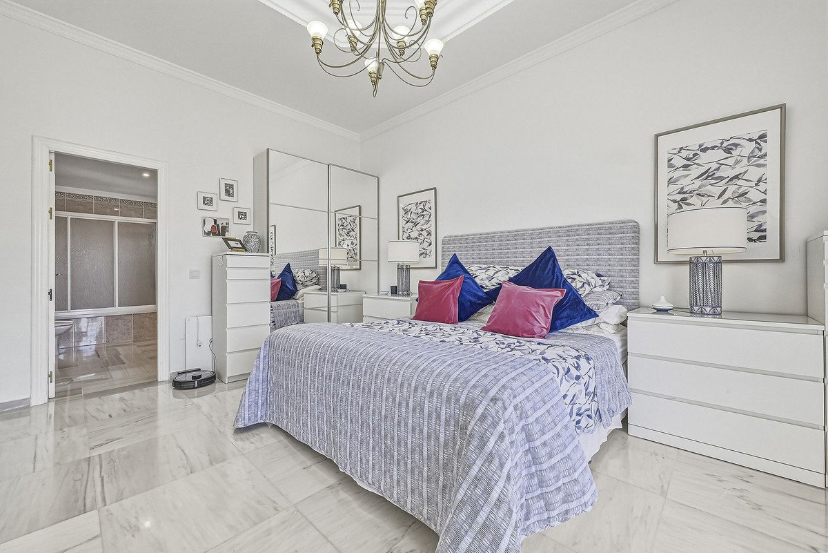 3 Bed Detached Villa in Bahía de Marbella