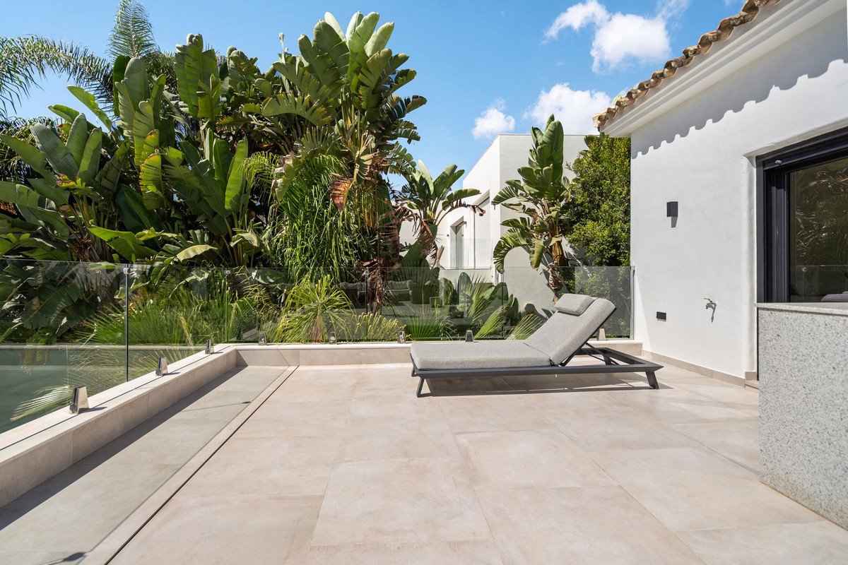 4 Bed Detached Villa in Marbesa
