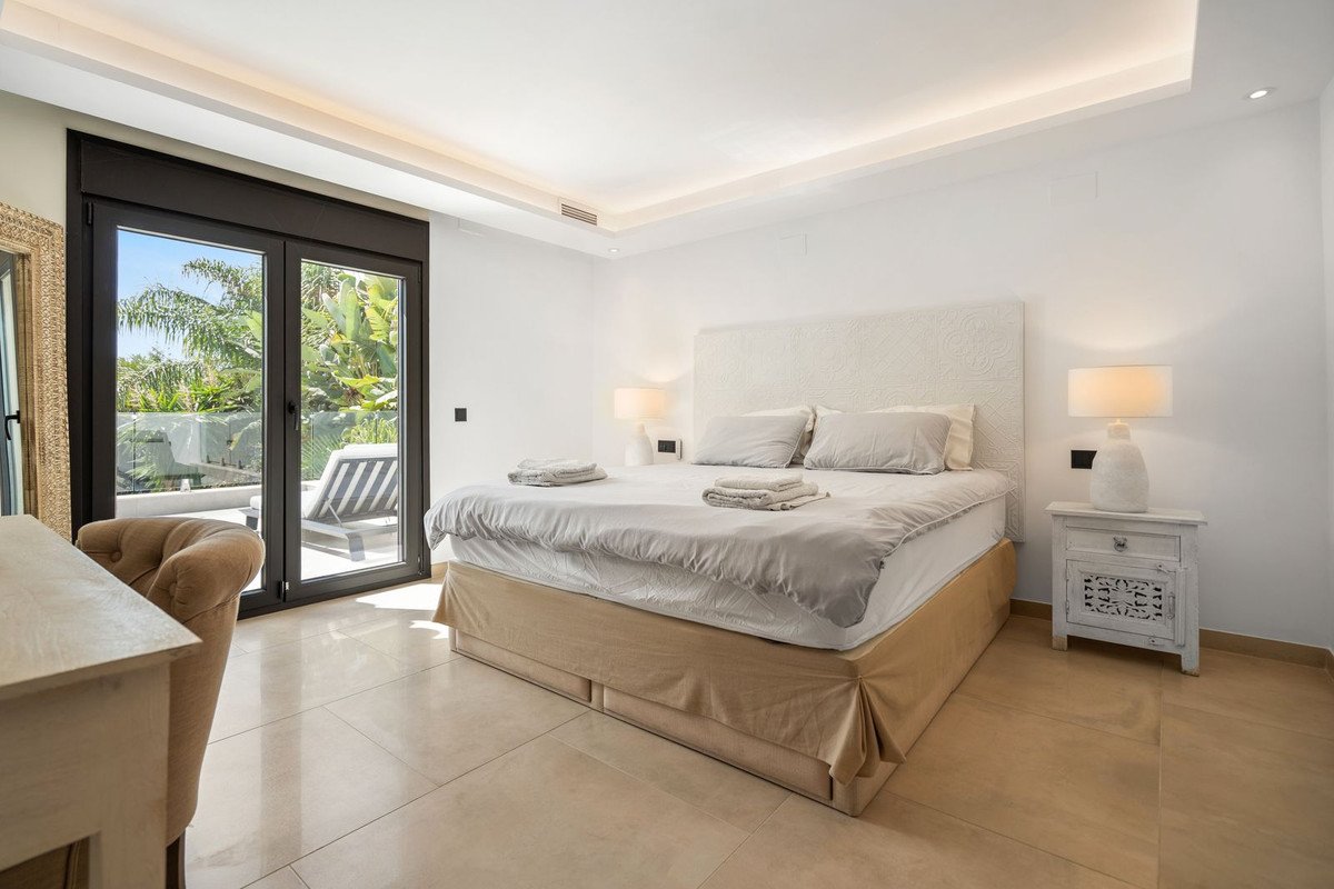 4 Bed Detached Villa in Marbesa