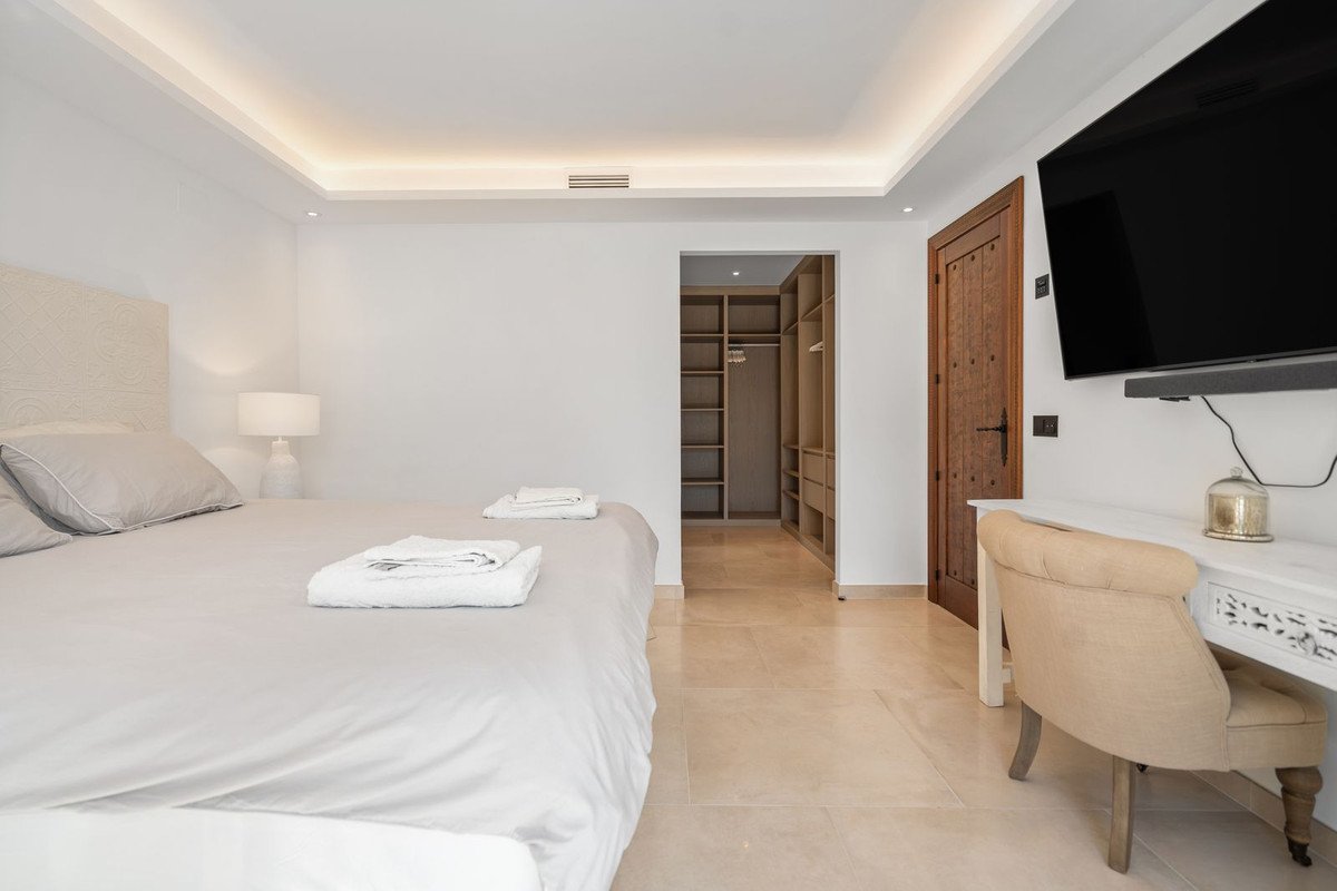 4 Bed Detached Villa in Marbesa