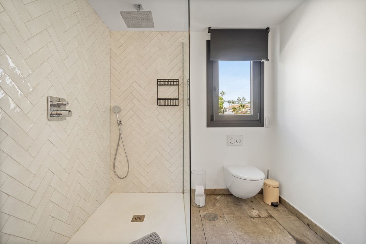 4 Bed Detached Villa in Marbesa