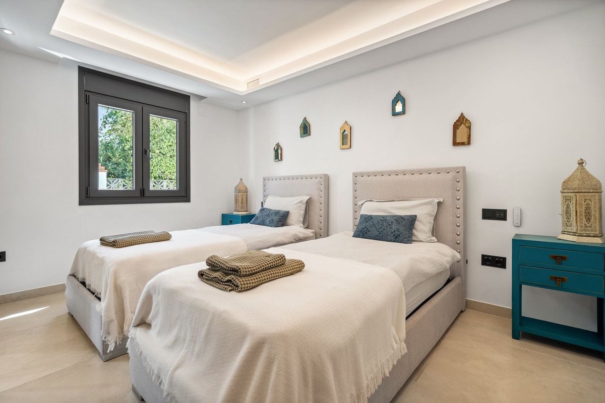4 Bed Detached Villa in Marbesa