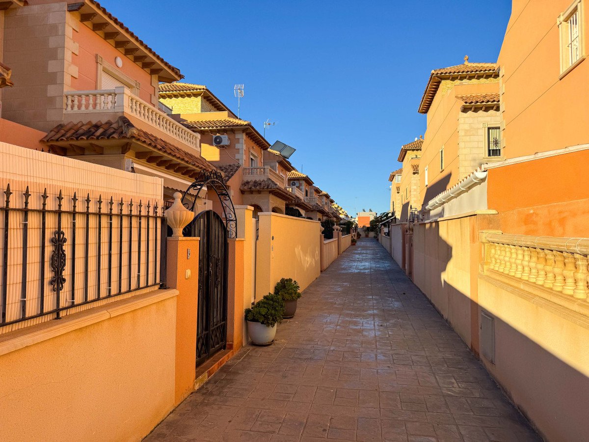 3 Bed Townhouse in Aguas Nuevas