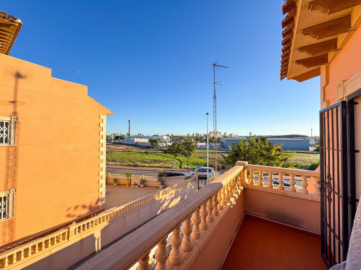 3 Bed Townhouse in Aguas Nuevas