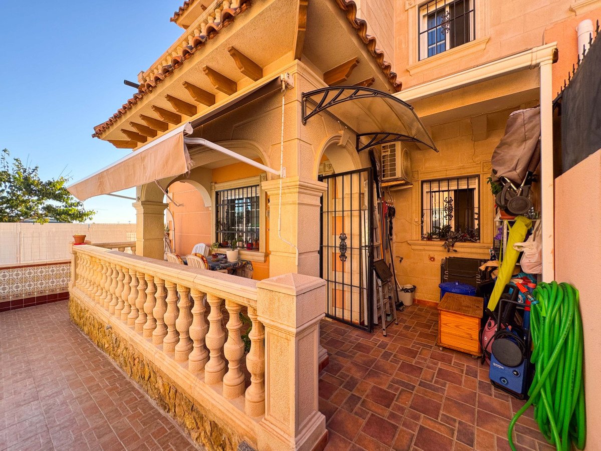 3 Bed Townhouse in Aguas Nuevas