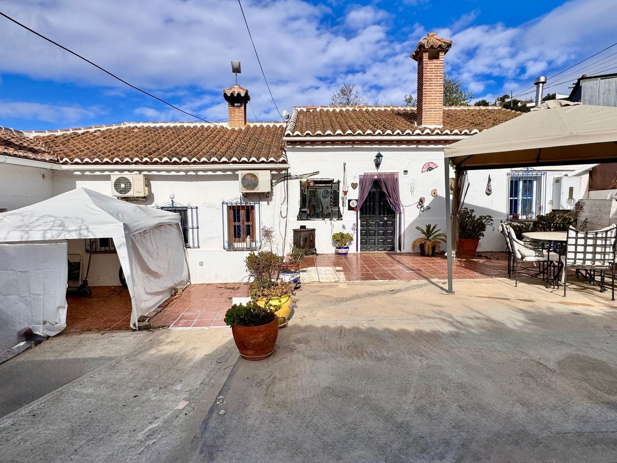 6 Bed Finca - Cortijo in Villanueva De La Concepcion