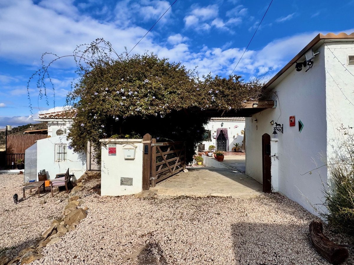 6 Bed Finca - Cortijo in Villanueva De La Concepcion