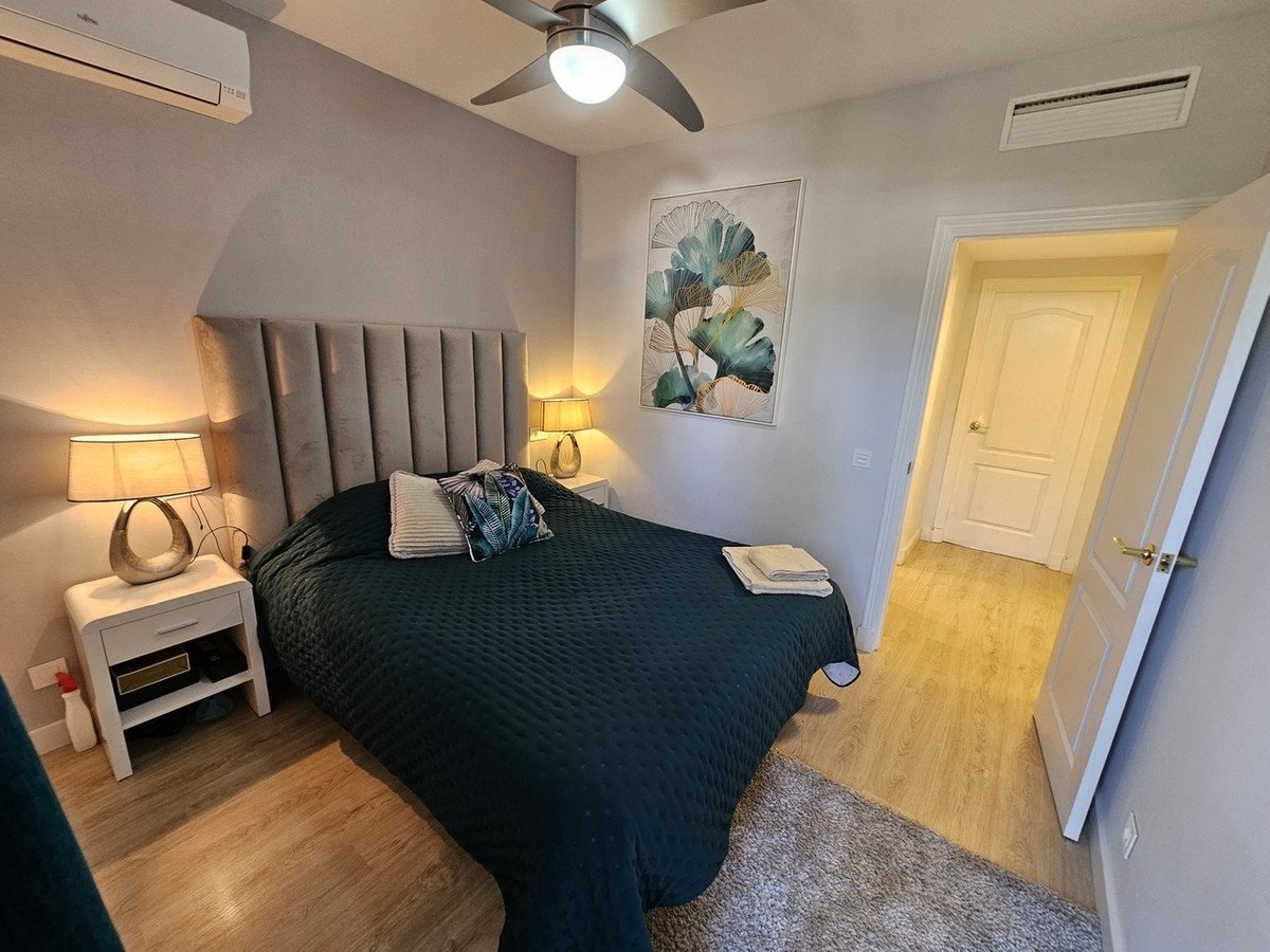 2 Bed Ground Floor Apartment in El Paraiso