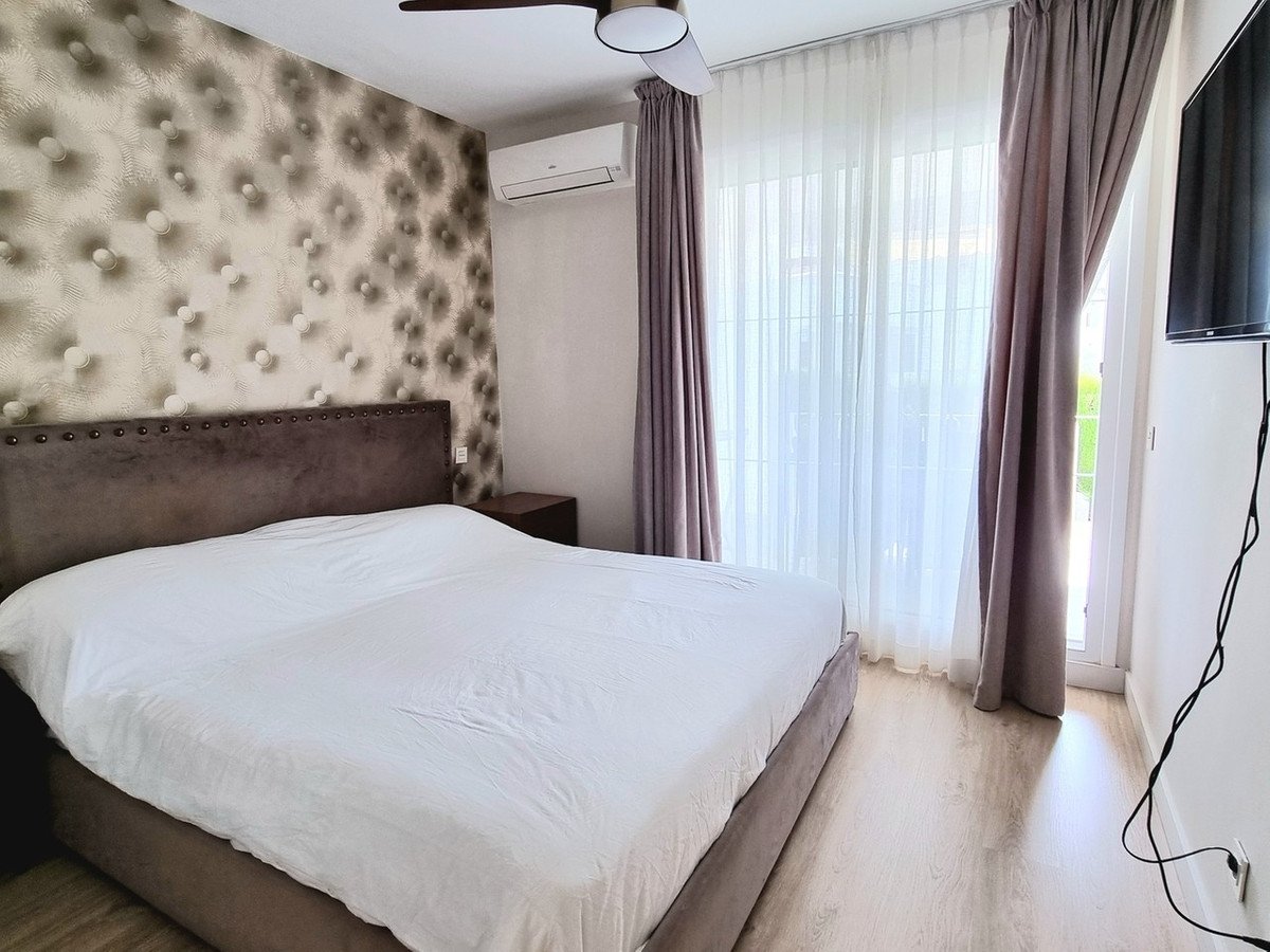 2 Bed Ground Floor Apartment in El Paraiso