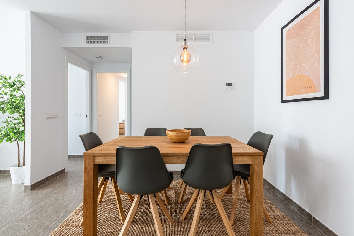2 Bed Middle Floor Apartment in Mijas
