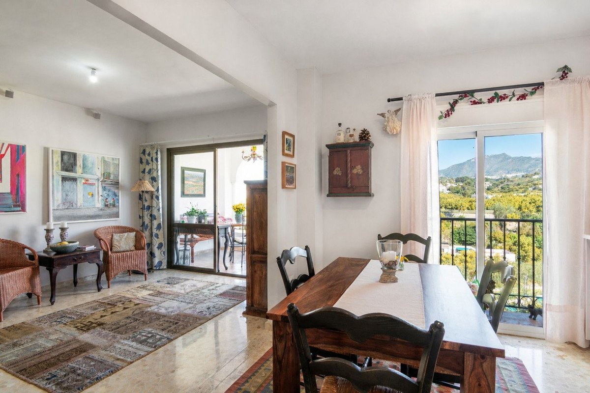 3 Bed Top Floor Apartment in Nerja