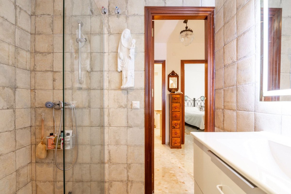 3 Bed Top Floor Apartment in Nerja