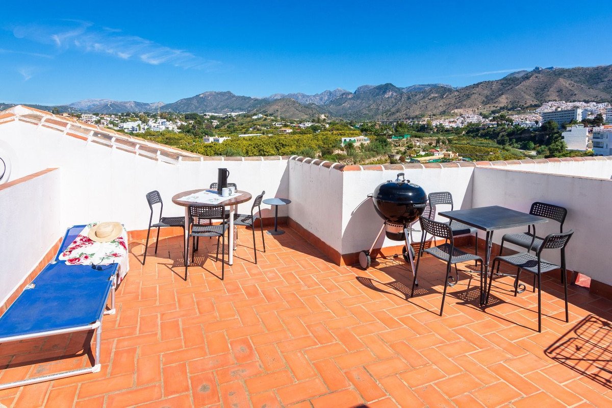 3 Bed Top Floor Apartment in Nerja