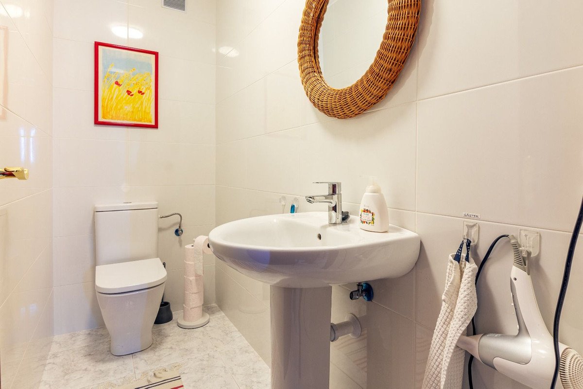 3 Bed Top Floor Apartment in Nerja