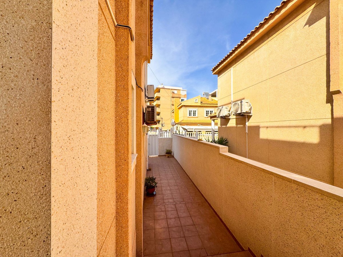 3 Bed Townhouse in Playa De La Mata