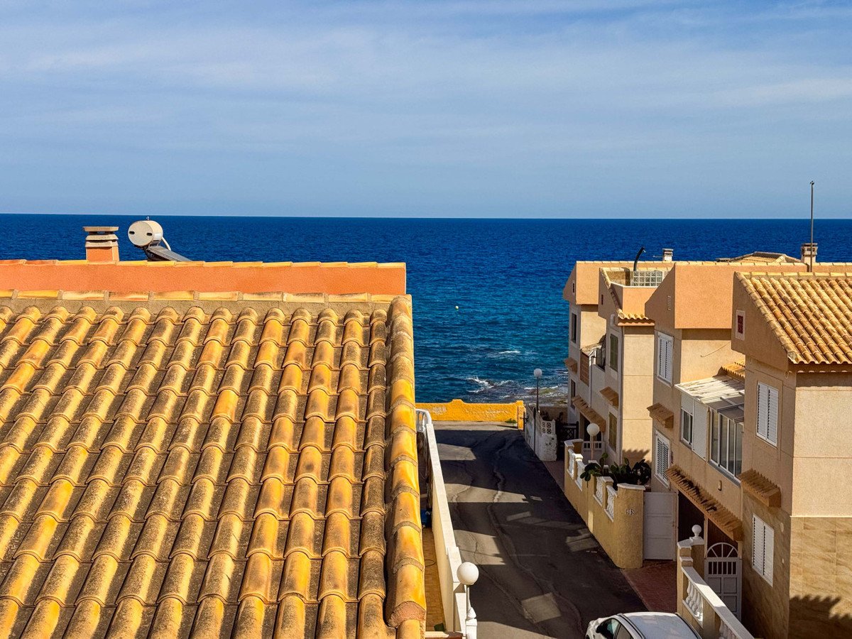3 Bed Townhouse in Playa De La Mata