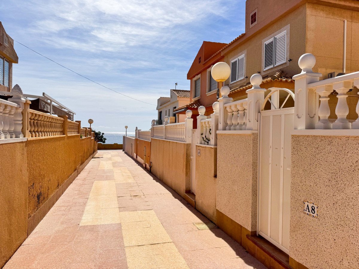 3 Bed Townhouse in Playa De La Mata