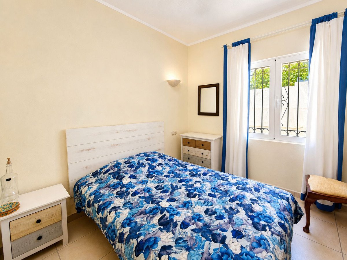 3 Bed Detached Villa in La Duquesa