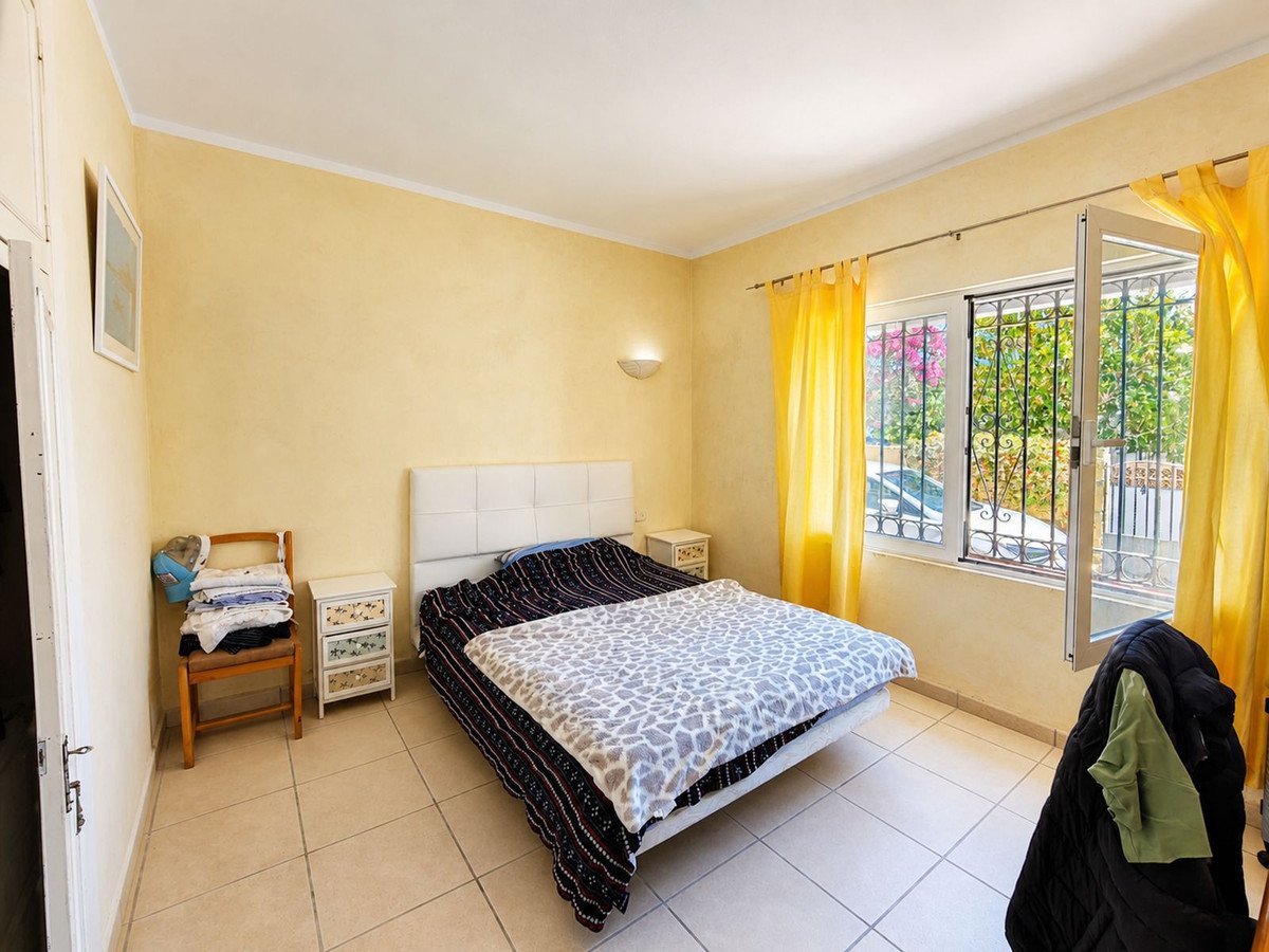 3 Bed Detached Villa in La Duquesa