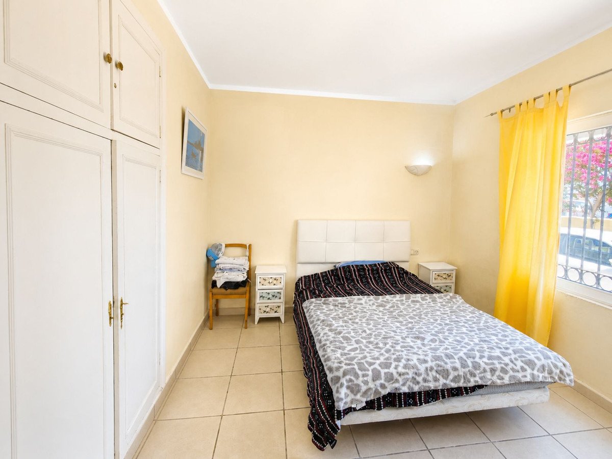 3 Bed Detached Villa in La Duquesa