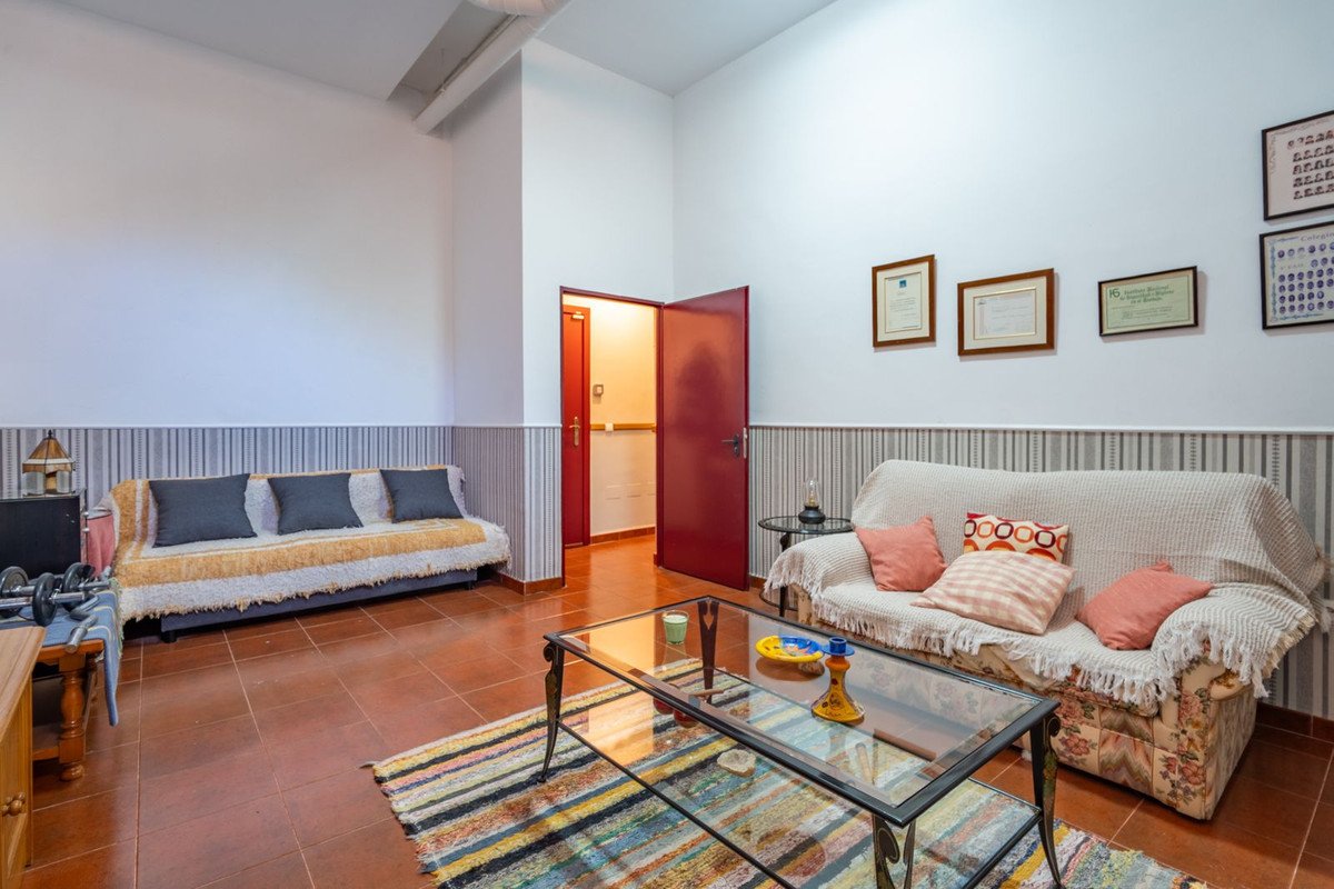 4 Bed Semi-Detached House in Churriana