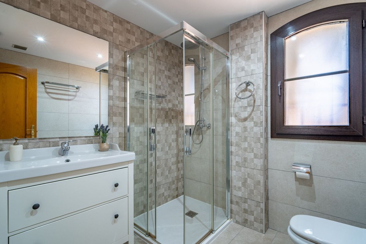4 Bed Semi-Detached House in Churriana