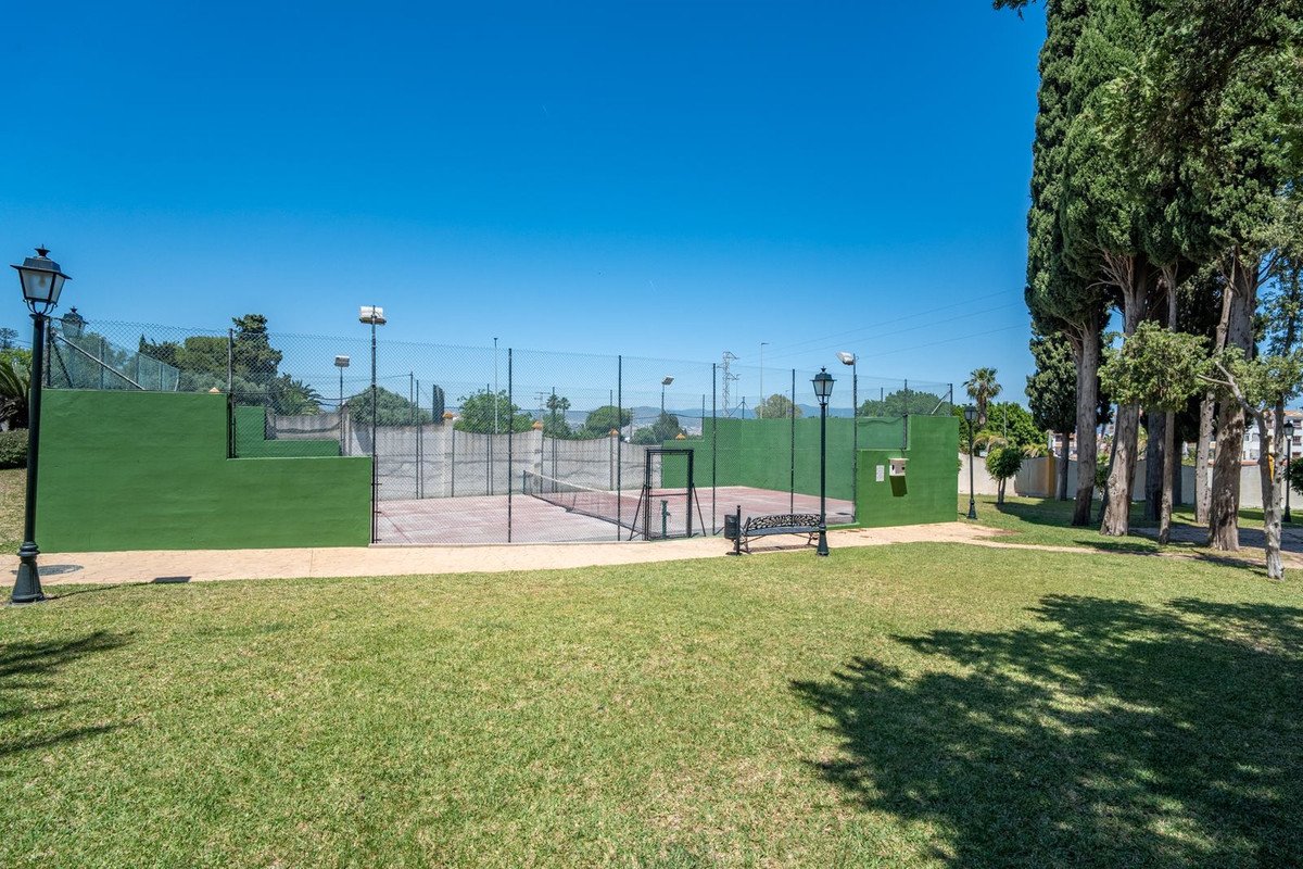 4 Bed Semi-Detached House in Churriana
