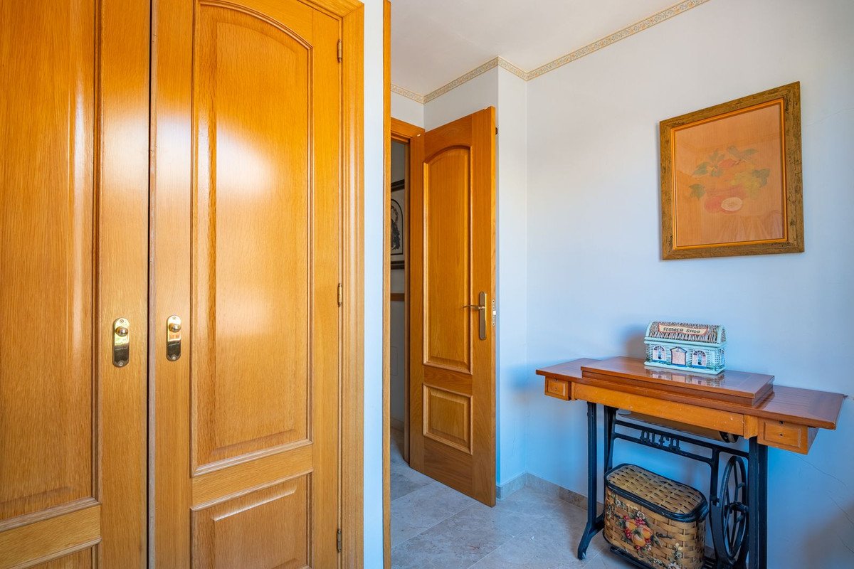 4 Bed Semi-Detached House in Churriana