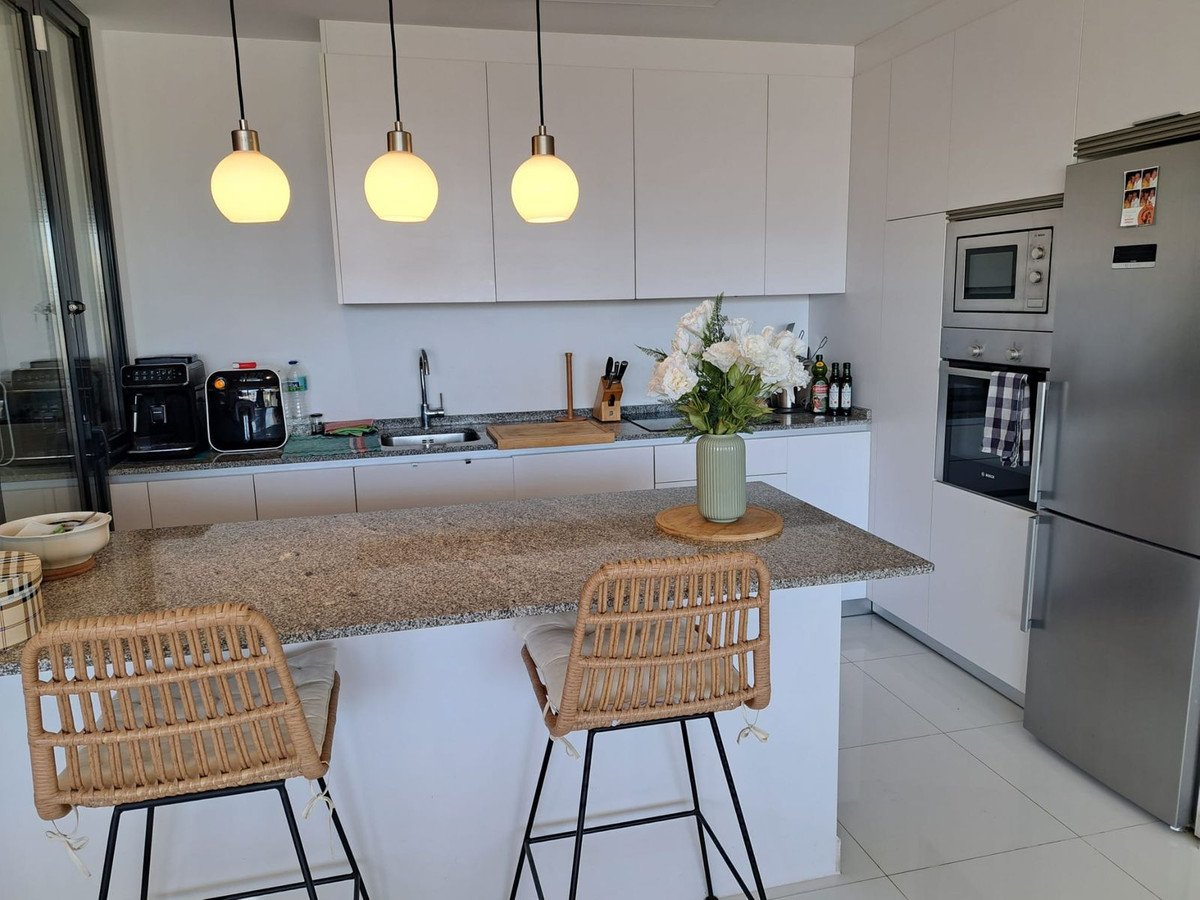 3 Bed Ground Floor Apartment in Benahavís