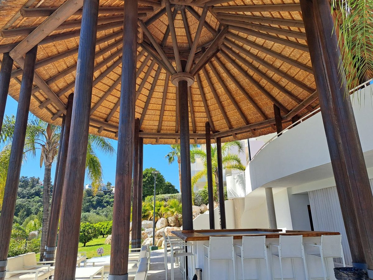 3 Bed Ground Floor Apartment in Benahavís