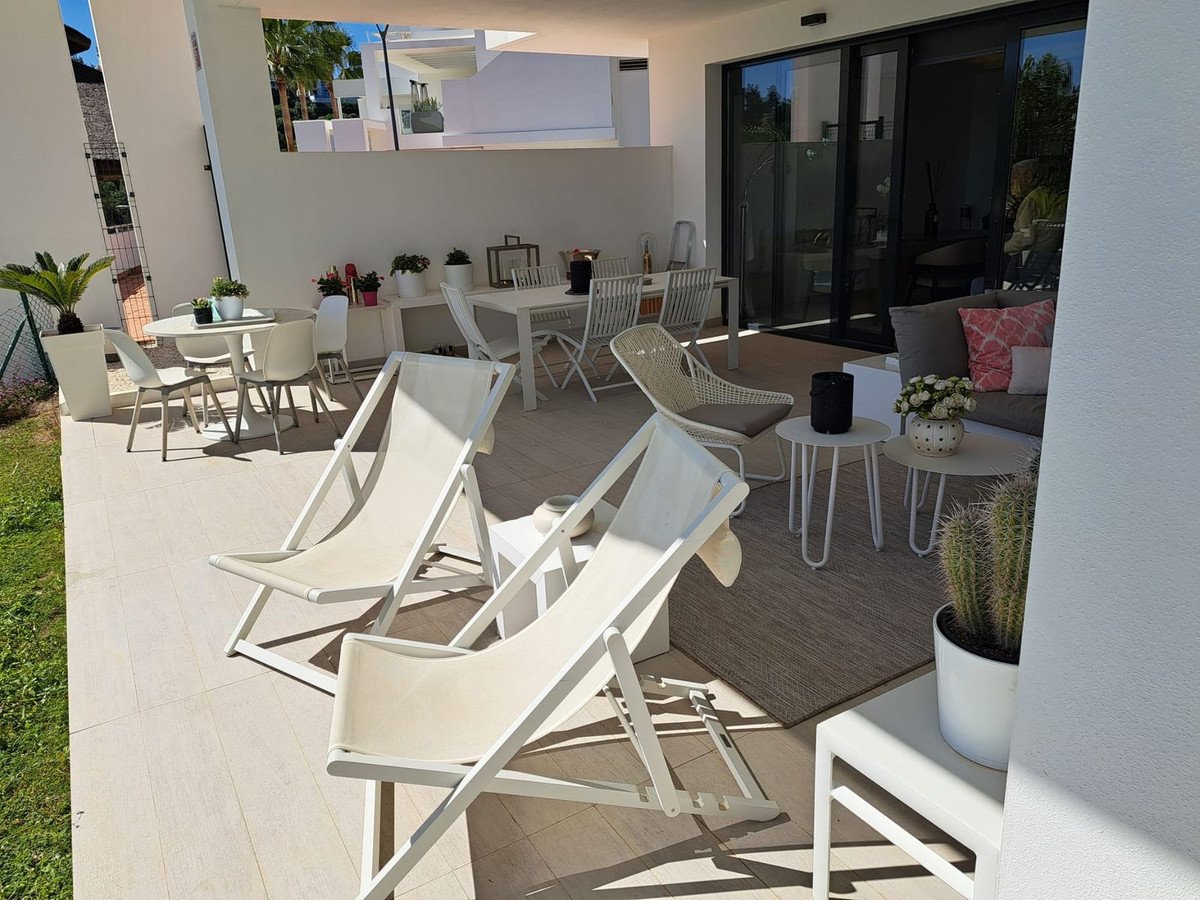 3 Bed Ground Floor Apartment in Benahavís