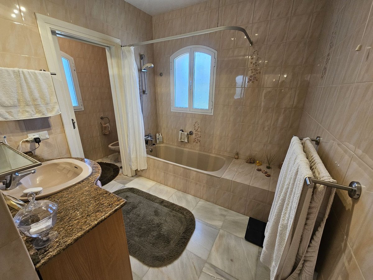 3 Bed Detached Villa in El Chaparral