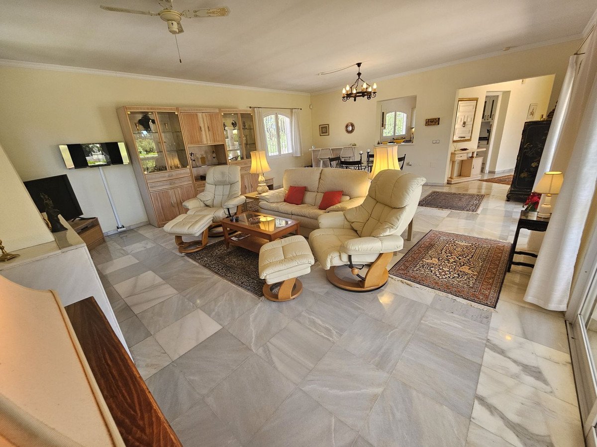 3 Bed Detached Villa in El Chaparral