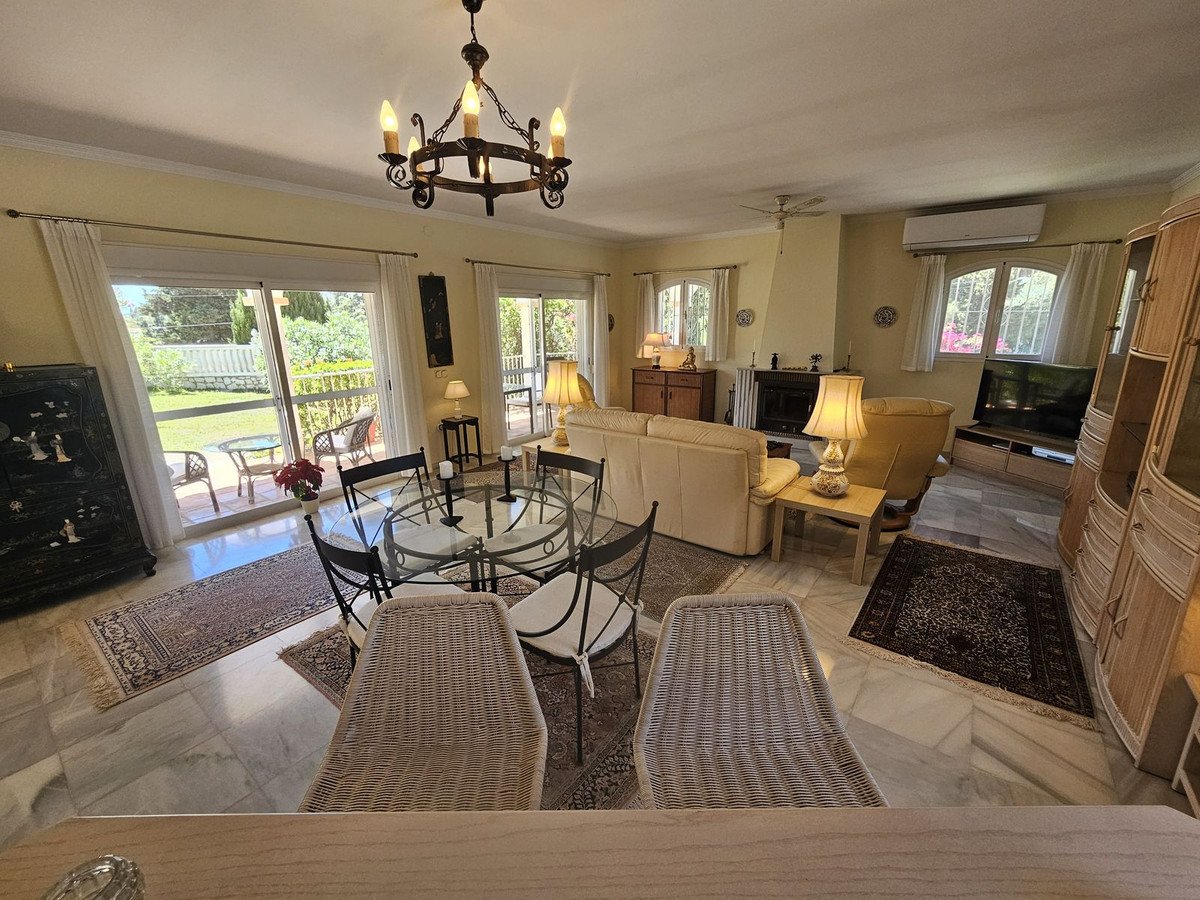 3 Bed Detached Villa in El Chaparral