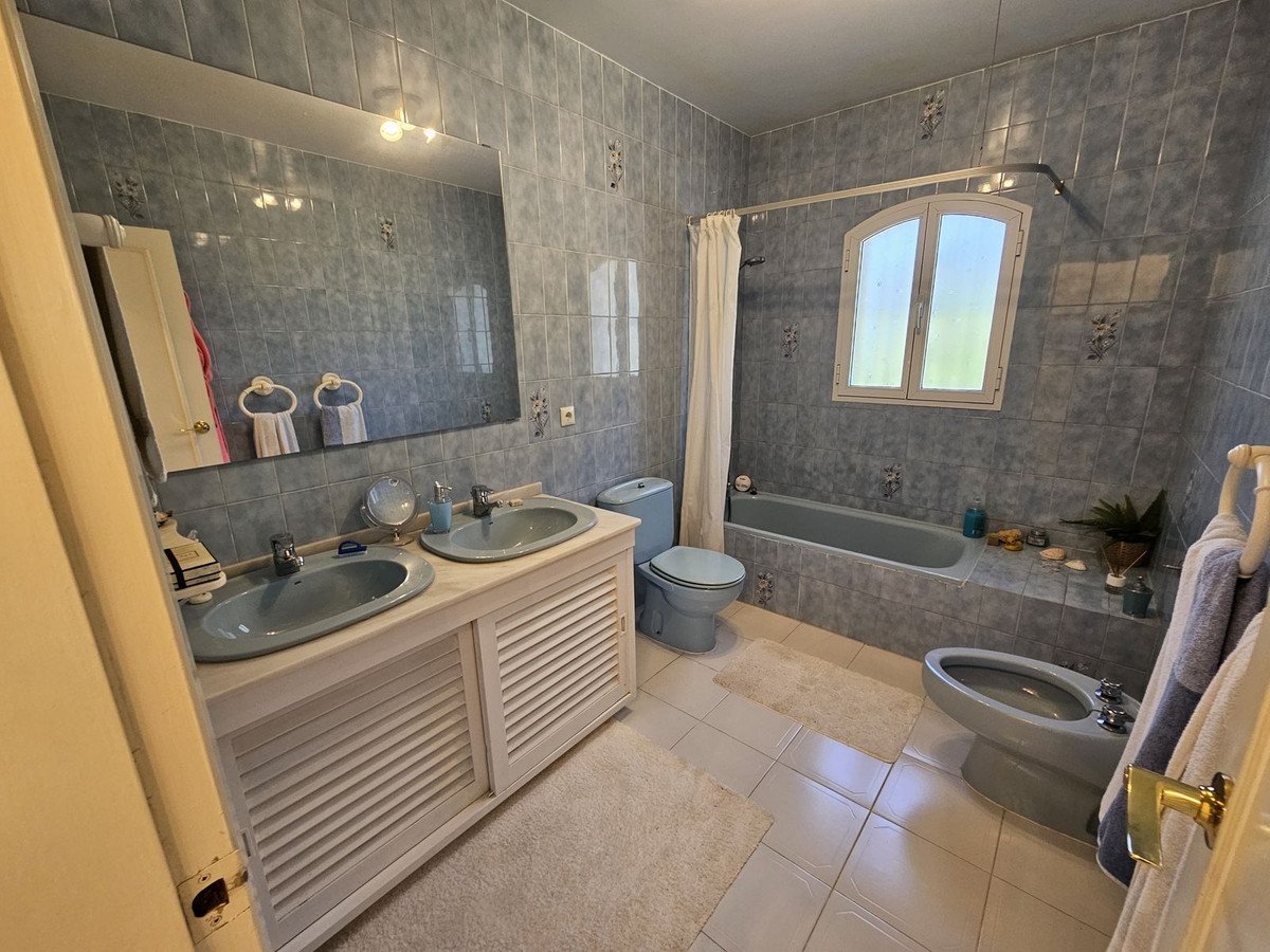 3 Bed Detached Villa in El Chaparral