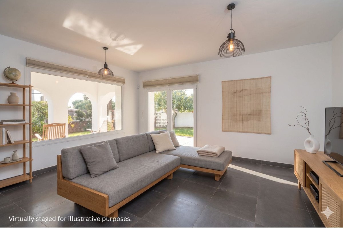 3 Bed Detached Villa in El Faro