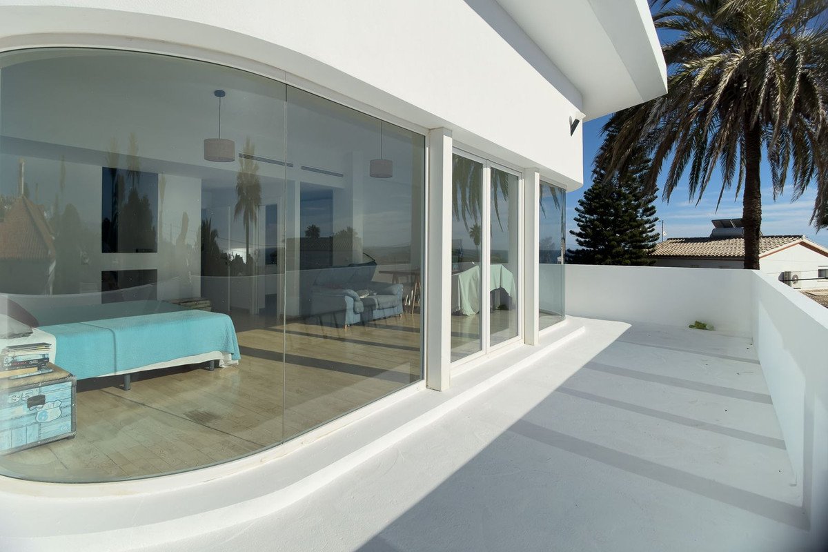 3 Bed Detached Villa in El Faro