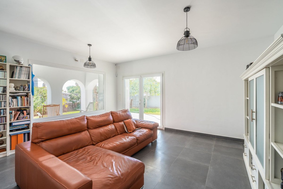 3 Bed Detached Villa in El Faro